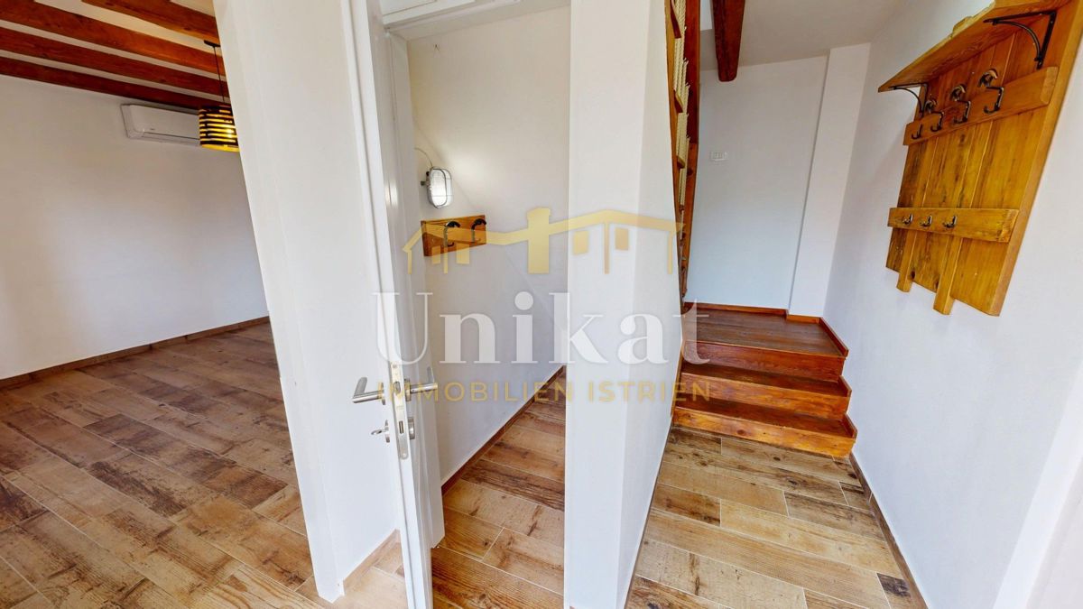 Dvojna kuća con garage e ampio giardino